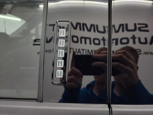 Used 2024 Ford F350 Lariat w/ Lariat Ultimate Package image 46