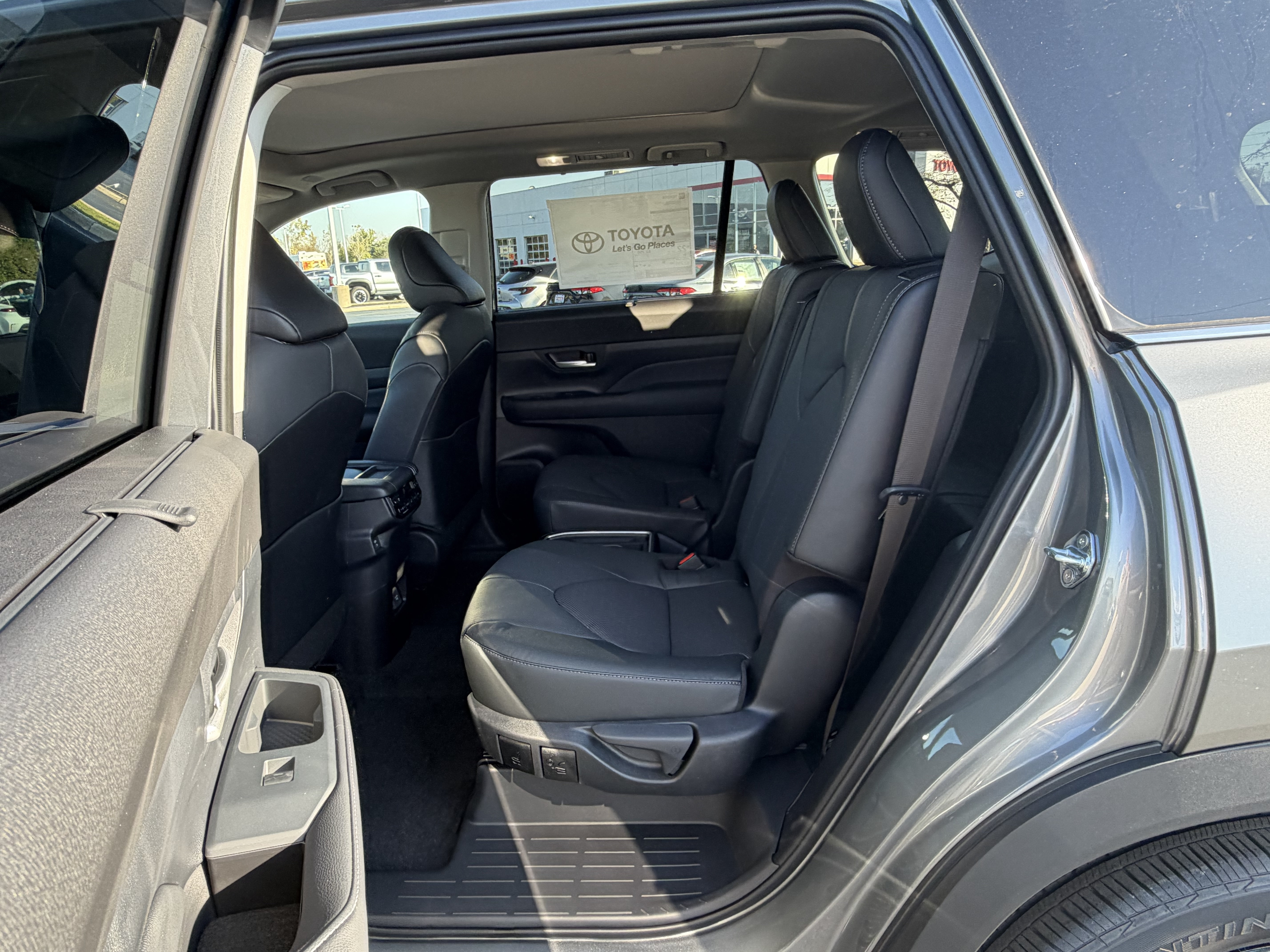New 2026 Toyota Grand Highlander AWD image 12