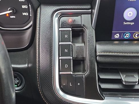 Certified 2021 GMC Yukon XL AT4 image 16