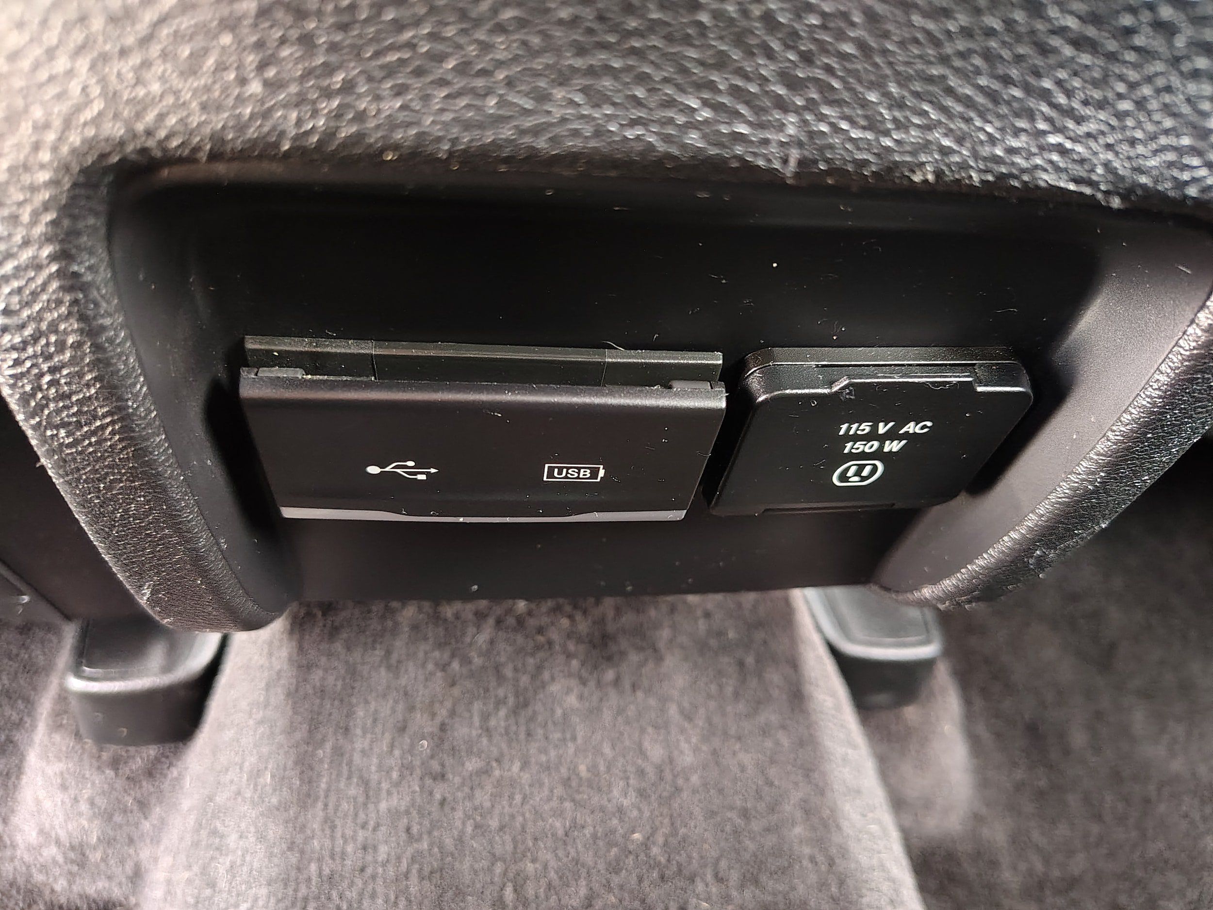 Used 2019 Jeep Cherokee Limited AWD/4WD image 25