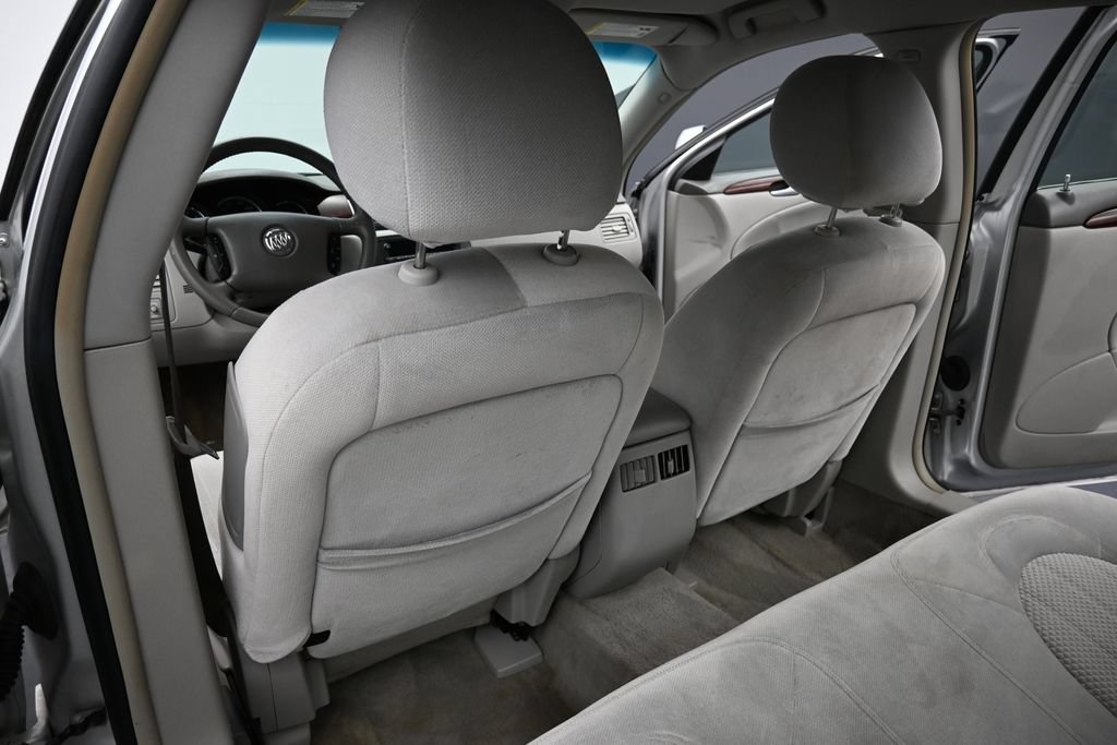 Used 2009 Buick Lucerne CX FWD image 30