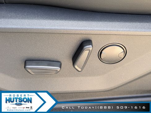New 2026 Ford Expedition Platinum w/ Stealth Performance Package AWD/4WD image 22
