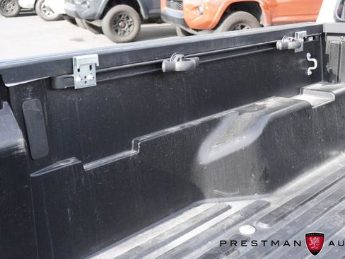 Used 2021 Toyota Tacoma TRD Off-Road w/ Technology Package image 10