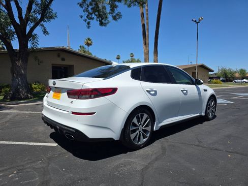 Used 2019 Kia Optima S FWD image 9