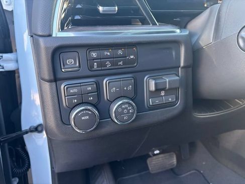 New 2026 Chevrolet Tahoe Premier w/ Sun And Tow Package AWD/4WD image 31