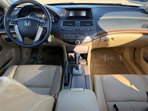 Used 2011 Honda Accord EX-L image 10