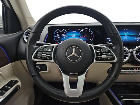 Used 2022 Mercedes-Benz GLB 250 4MATIC image 16