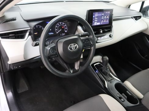 Used 2024 Toyota Corolla LE FWD image 13
