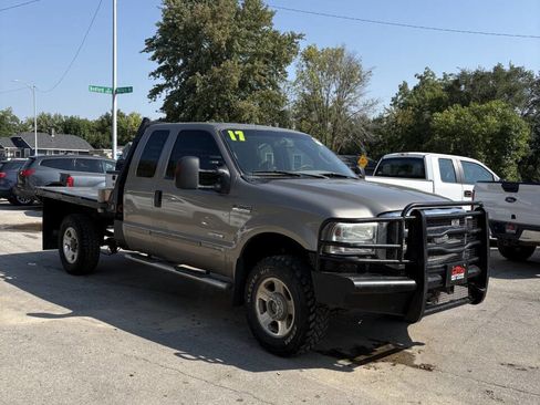 Used 2007 Ford F350 Lariat image 2