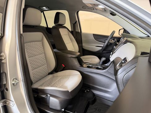 Used 2020 Chevrolet Equinox LT image 31