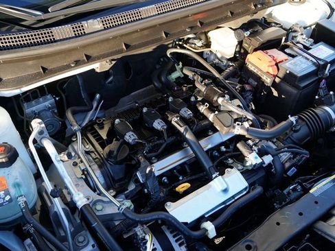 Used 2024 Nissan Kicks SR w/ SR Premium Package image 40