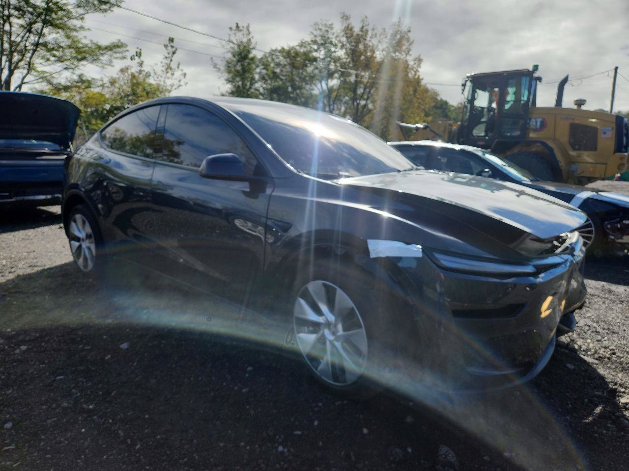 Used 2026 Tesla Model Y AWD image 1
