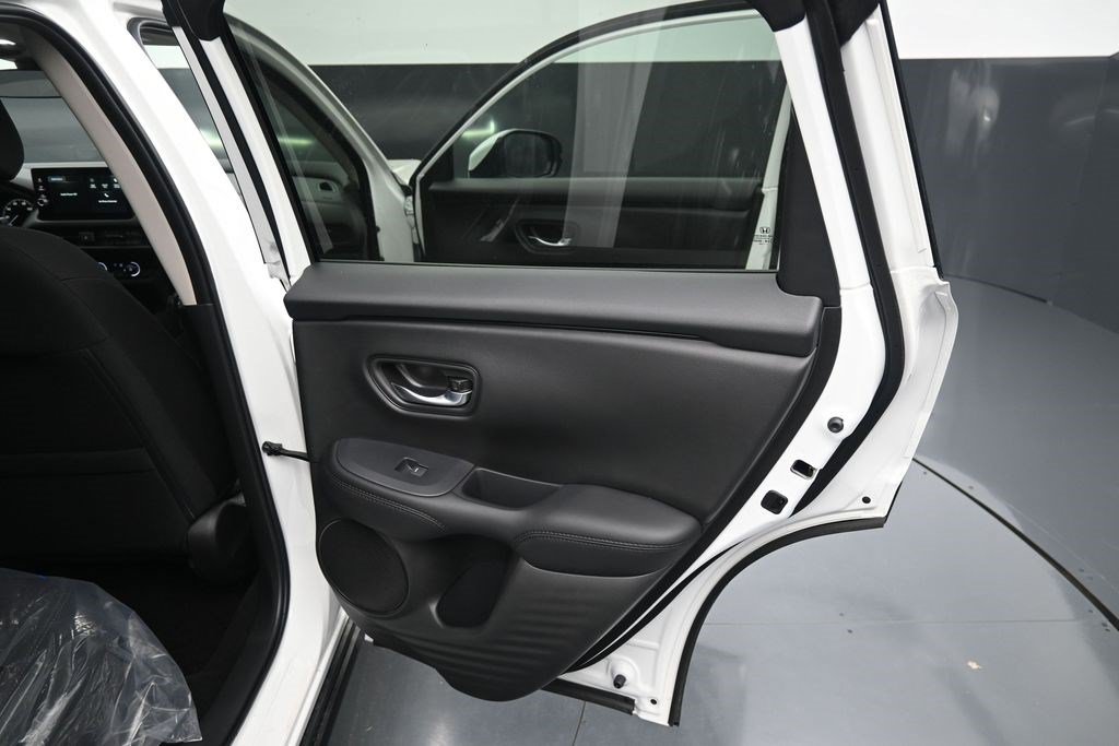 Used 2026 Honda HR-V LX image 12