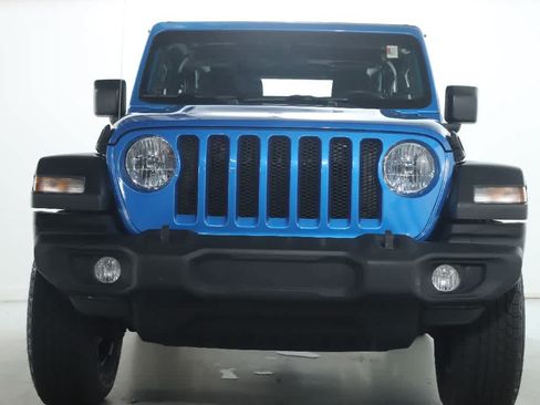Used 2023 Jeep Wrangler Sport AWD/4WD image 5