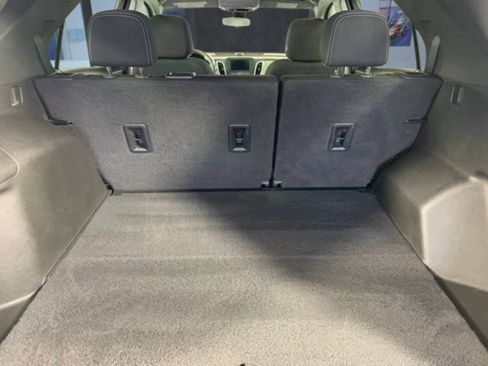 Used 2022 Chevrolet Equinox LS w/ LS Convenience Package FWD image 10