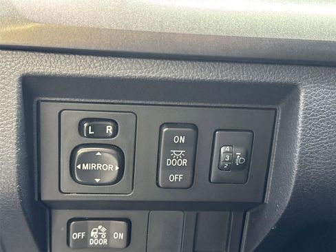 Used 2017 Toyota Tundra SR5 w/ TRD Off Road Package AWD/4WD image 22