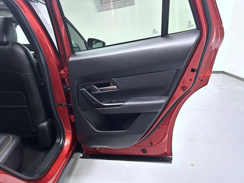 Used 2025 MAZDA CX-50 AWD 2.5 S w/ Premium Plus Pkg image 17