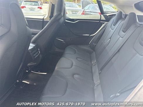 Used 2013 Tesla Model S image 28