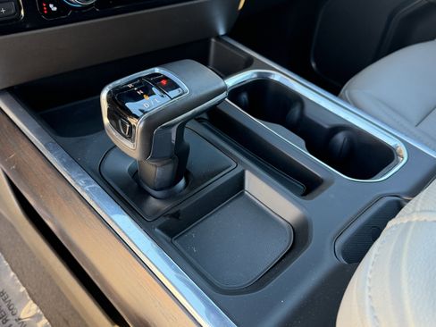 Used 2023 GMC Sierra 1500 SLT w/ SLT Premium Plus Package image 26