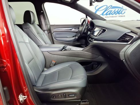 Used 2024 Buick Enclave Premium image 21