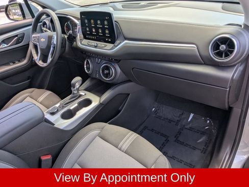 Used 2025 Chevrolet Blazer LT FWD image 33