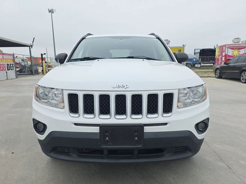 Used 2011 Jeep Compass 2WD image 5