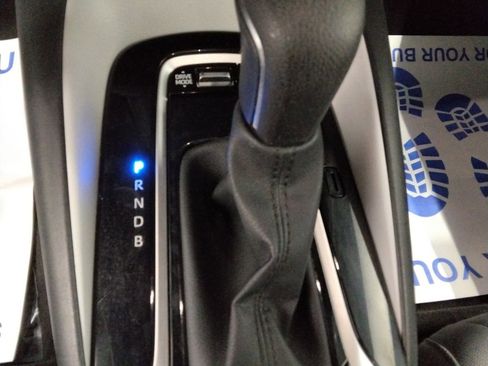 Used 2024 Toyota Corolla SE image 19