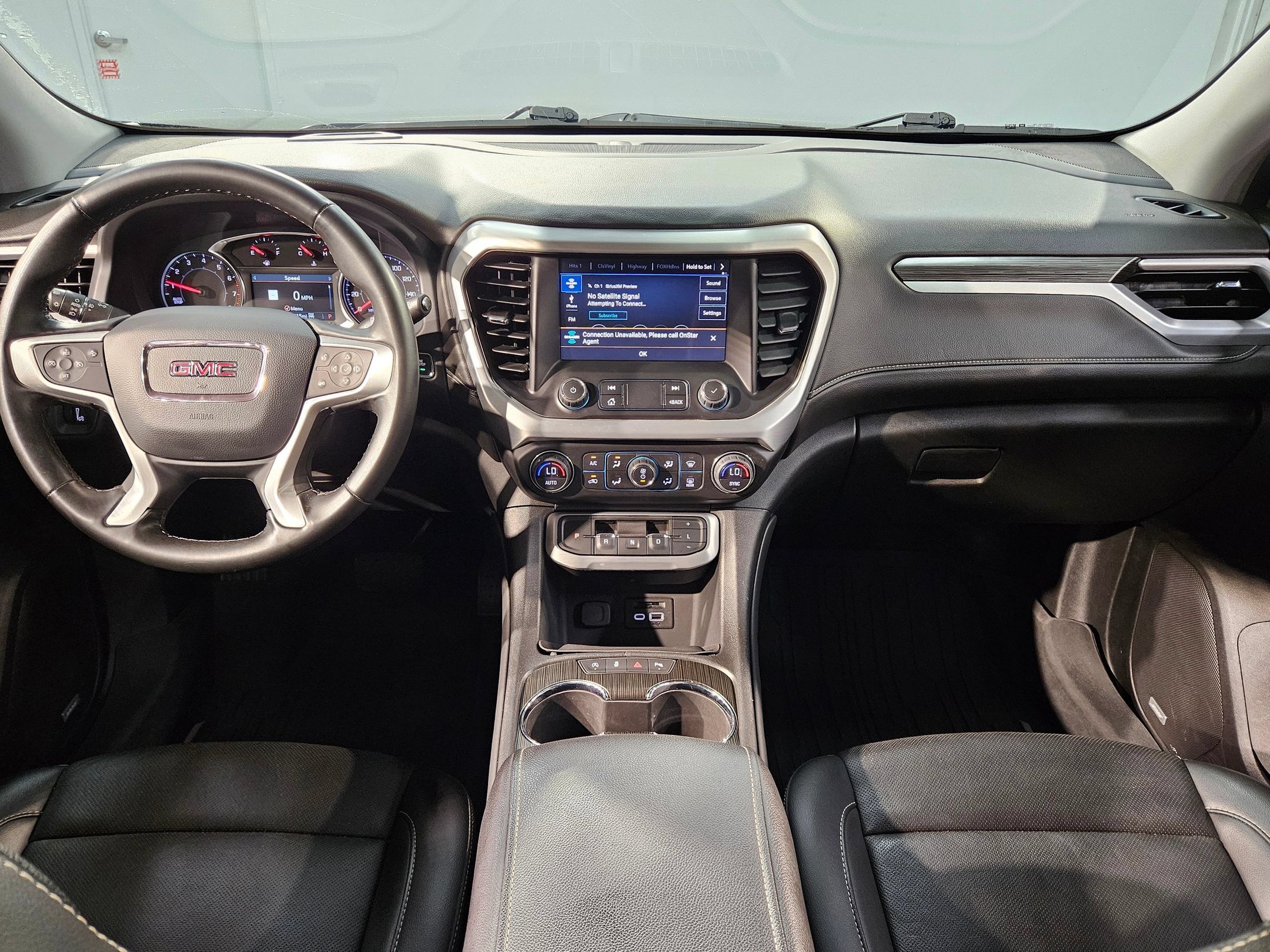 Used 2023 GMC Acadia SLT AWD/4WD image 10