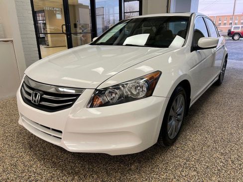 Used 2011 Honda Accord EX-L image 5