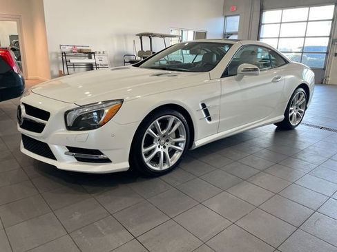 Used 2016 Mercedes-Benz SL 400 SL 400 Roadster image 2