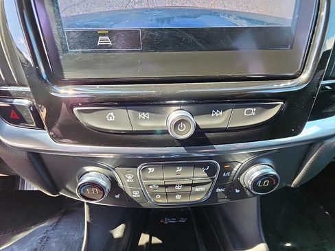 Used 2022 Chevrolet Traverse LT w/ LPO, Floor Liner Package AWD/4WD image 8