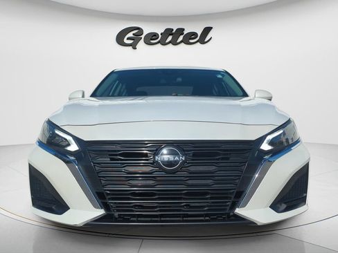 Certified 2023 Nissan Altima 2.5 SV FWD image 2