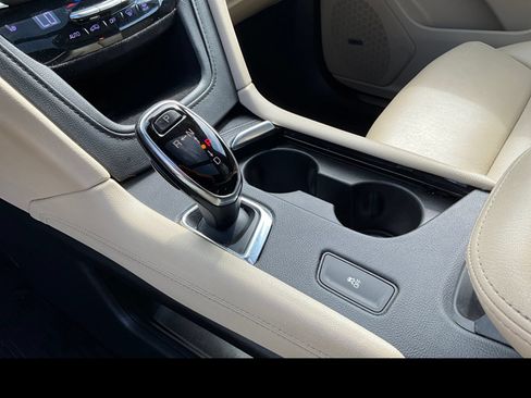 Used 2019 Cadillac XT5 Luxury FWD image 27