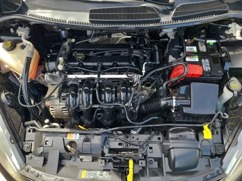 Used 2015 Ford Fiesta SE w/ Comfort Package FWD image 22