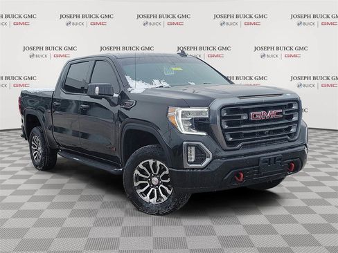Used 2022 GMC Sierra 1500 AT4 w/ AT4 Premium Package image 1