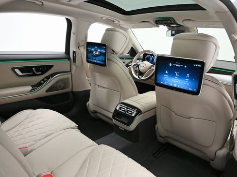 Used 2023 Mercedes-Benz S 580 4MATIC Sedan image 9