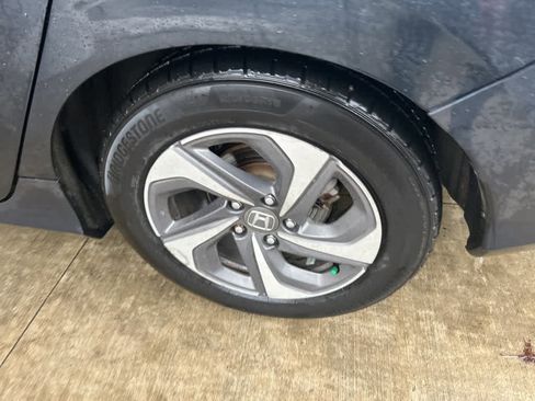 Used 2019 Honda Insight EX image 24