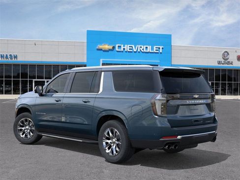 New 2026 Chevrolet Suburban Premier image 3
