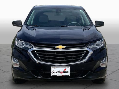 Used 2020 Chevrolet Equinox LS w/ LS Convenience Package FWD image 4