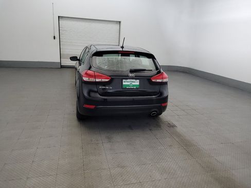 Used 2017 Kia Forte LX FWD image 6