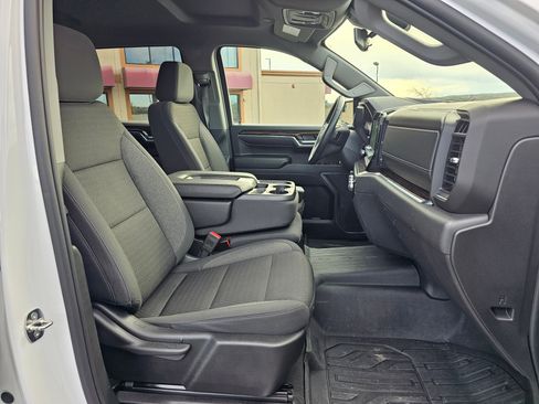 Used 2024 GMC Sierra 1500 Elevation w/ LPO, Elevation Black Package image 46