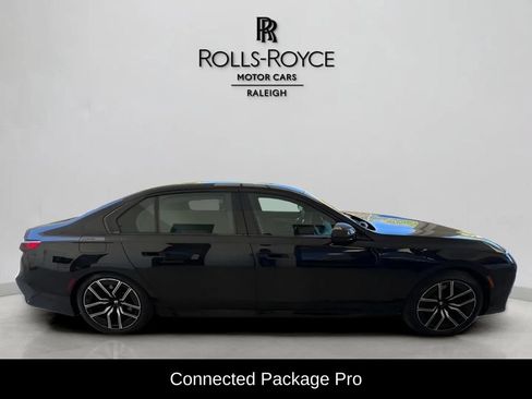 Used 2023 BMW 760i xDrive AWD/4WD image 4