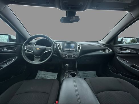 Used 2018 Chevrolet Malibu LT FWD image 17