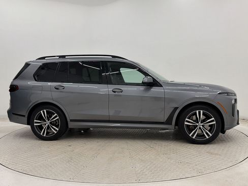 Used 2023 BMW X7 xDrive40i w/ M Sport Package AWD/4WD image 8