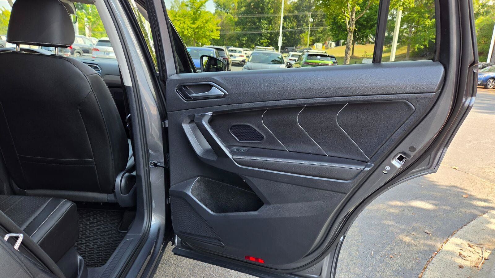 Certified 2023 Volkswagen Tiguan SE AWD/4WD image 50
