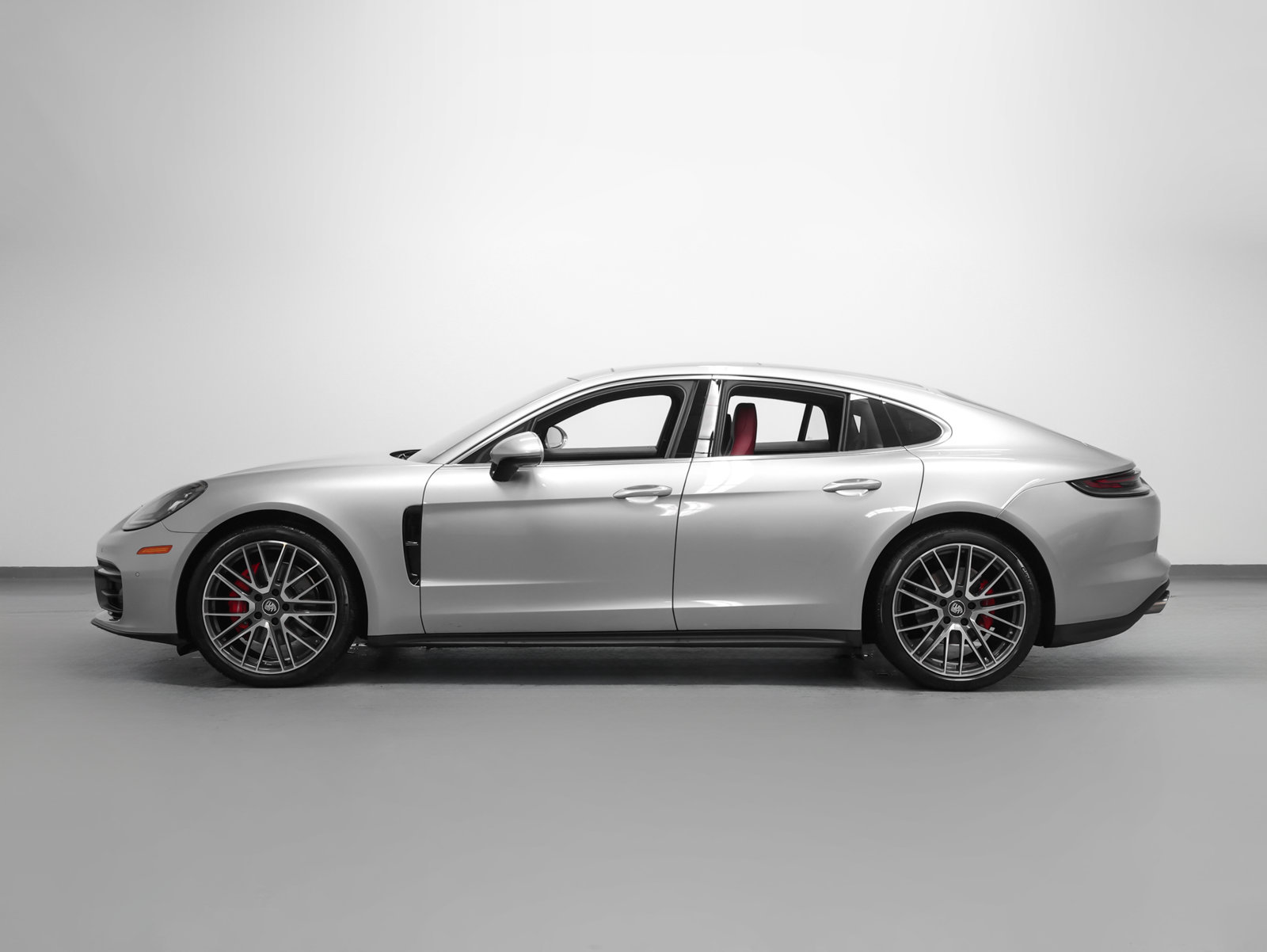 Certified 2023 Porsche Panamera 4S w/ Premium Package AWD/4WD image 2