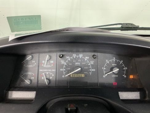 Used 1994 Ford F150 XL image 15