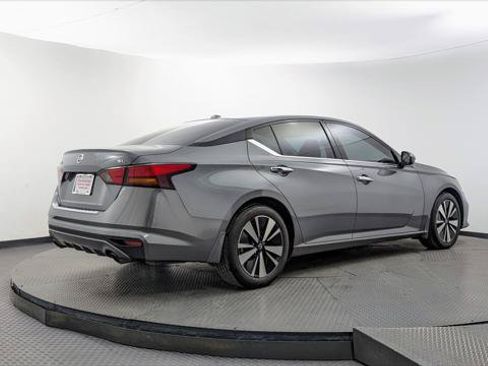 Used 2021 Nissan Altima 2.5 SL FWD image 8