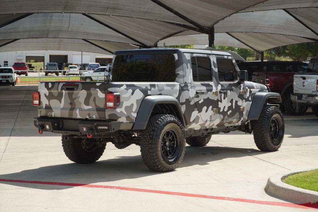 Used 2025 Jeep Gladiator Sport AWD/4WD image 5