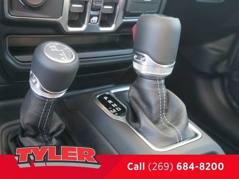 New 2026 Jeep Gladiator Sport AWD/4WD image 32